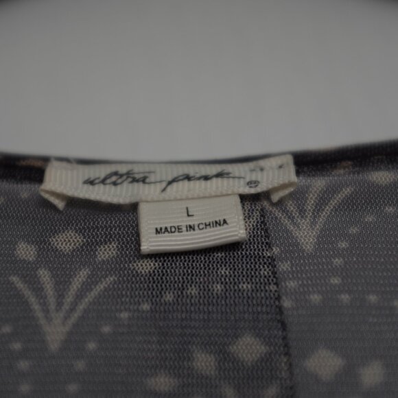 COPY - COPY - Ultra Pink black and tan lace collar chest blouse size L - Picture 9 of 10